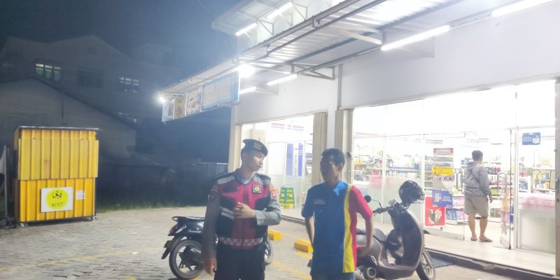 Kunjungi Swalayan, Satsamapta Polresta Palangka Raya Lakukan Patroli Dialogis