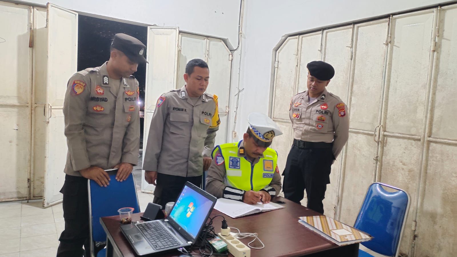 KRYD Polresta Palangka Raya Datangi Kantor Bawaslu dan Sampaikan Pesan Kamtibmas