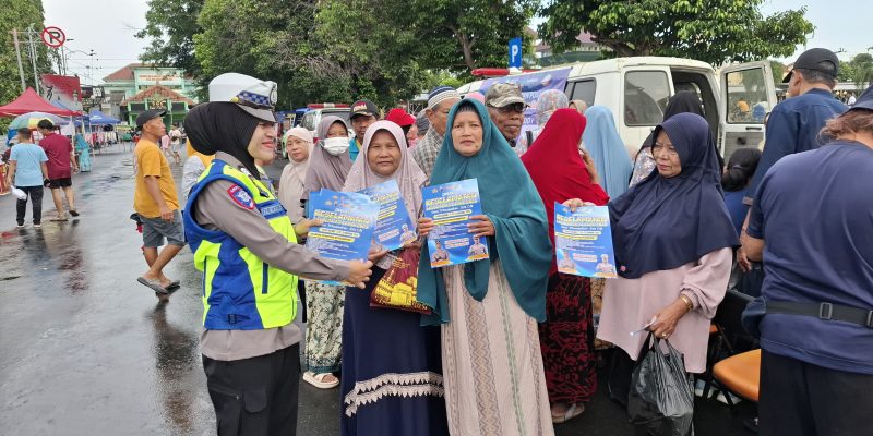 Subsatgas Dikmas Batang Ajak Masyarakat Tertib Lalu Lintas Lewat CFD