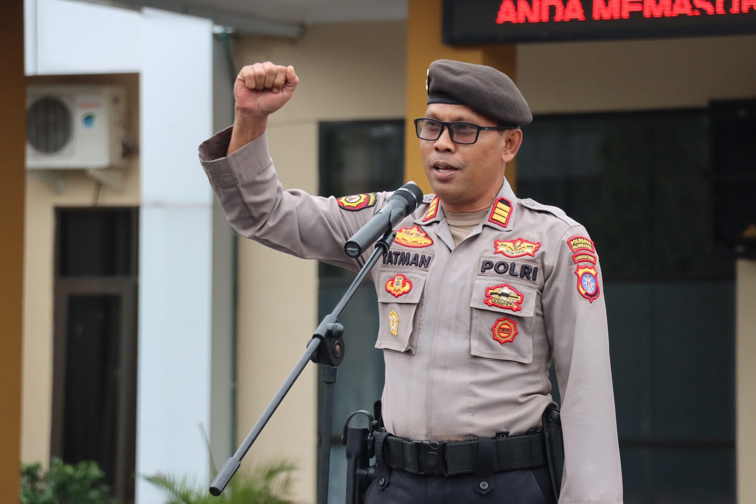 Amanat Apel Pagi, Kasatsamapta Polresta Palangka Raya Ingatkan Integritas sebagai Anggota Polri
