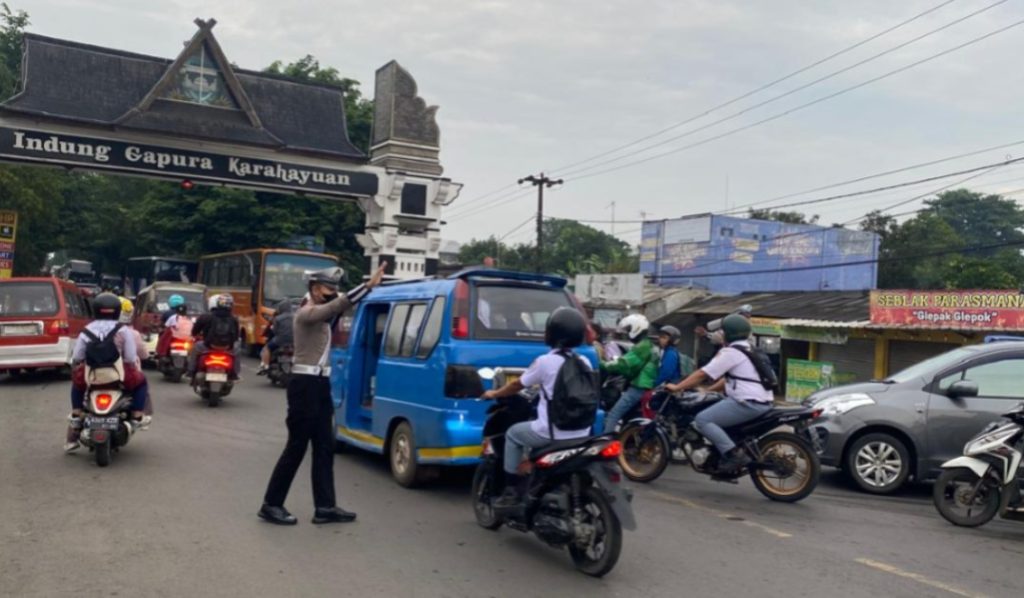 Satlantas Polres Purwakarta Tempatkan Personel Wujudkan Pelayanan Prima Bagi Masyarakat