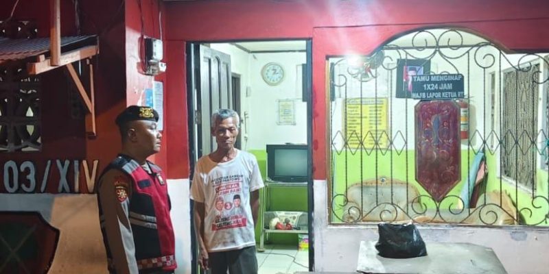Satsamapta Polresta Palangka Raya Berdialog dengan Warga ke Poskamling Tangkalasa
