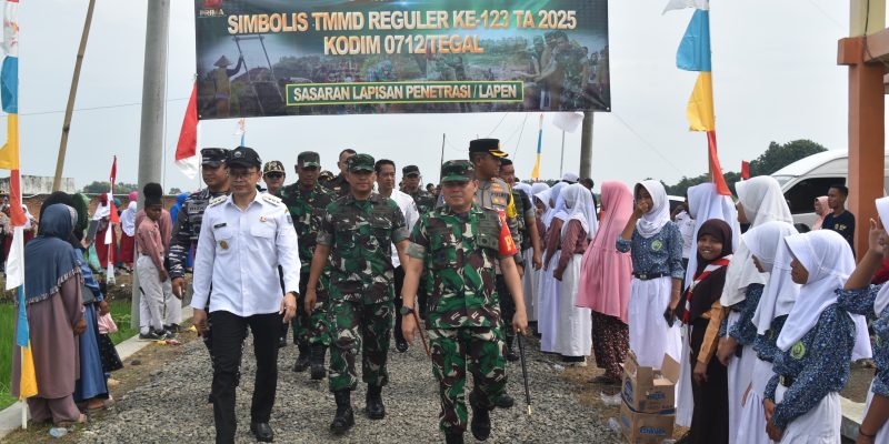 Hadiri Pembukaan TMMD Ke-123  Danrem Wijayakusuma Ingatkan Prajuritnya Perkokoh Kemanunggalan TNI