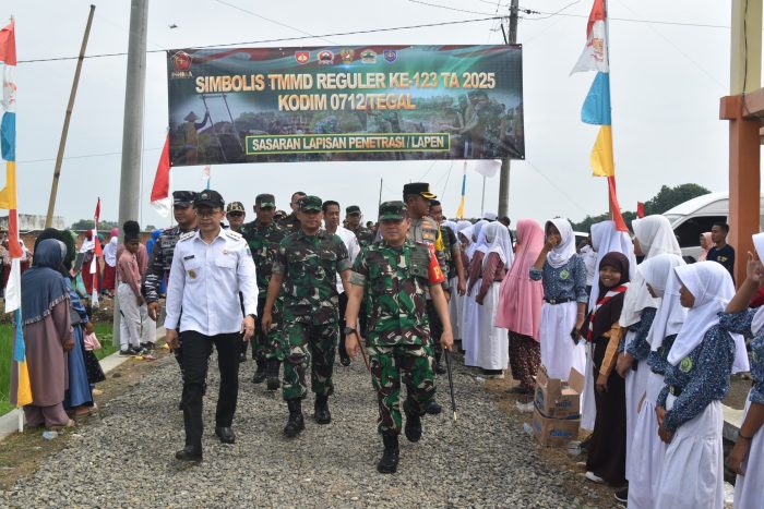 Hadiri Pembukaan TMMD Ke-123  Danrem Wijayakusuma Ingatkan Prajuritnya Perkokoh Kemanunggalan TNI