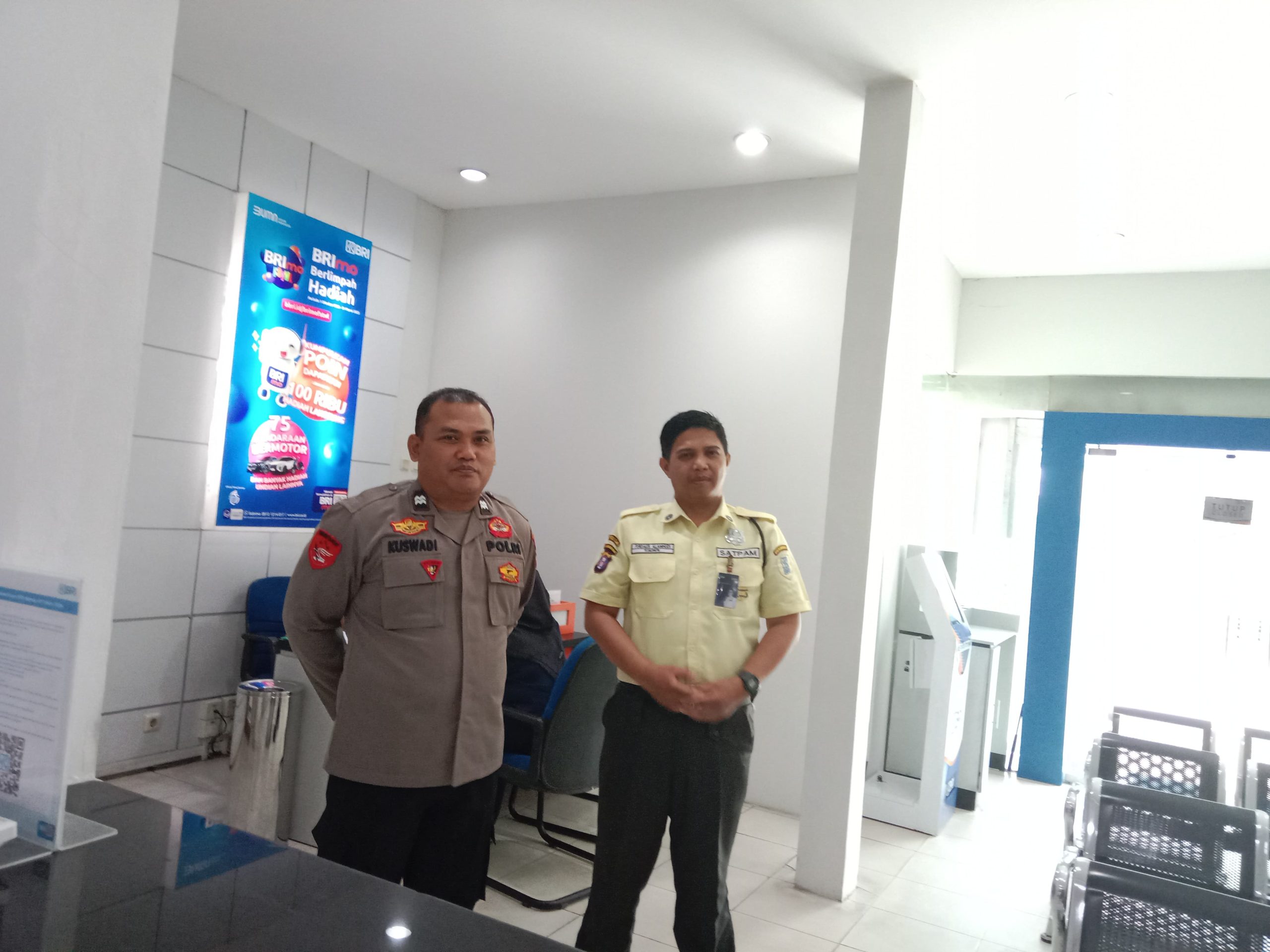Pantau Keamanan Obvit, Polsek Bukit Batu Lakukan Patroli ke Kantor Bank