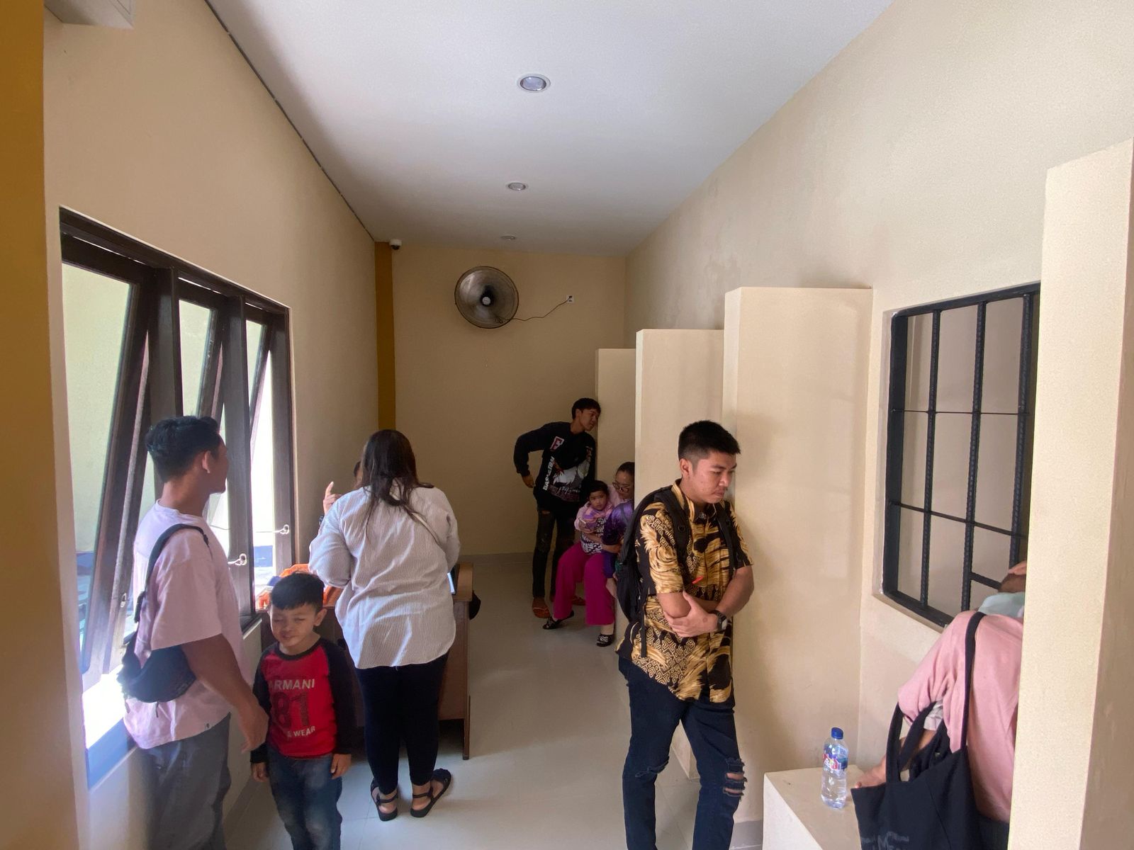 Saat Besuk Tahanan, Sattahti Polresta Palangka Raya Imbau untuk Taati Tata Tertib