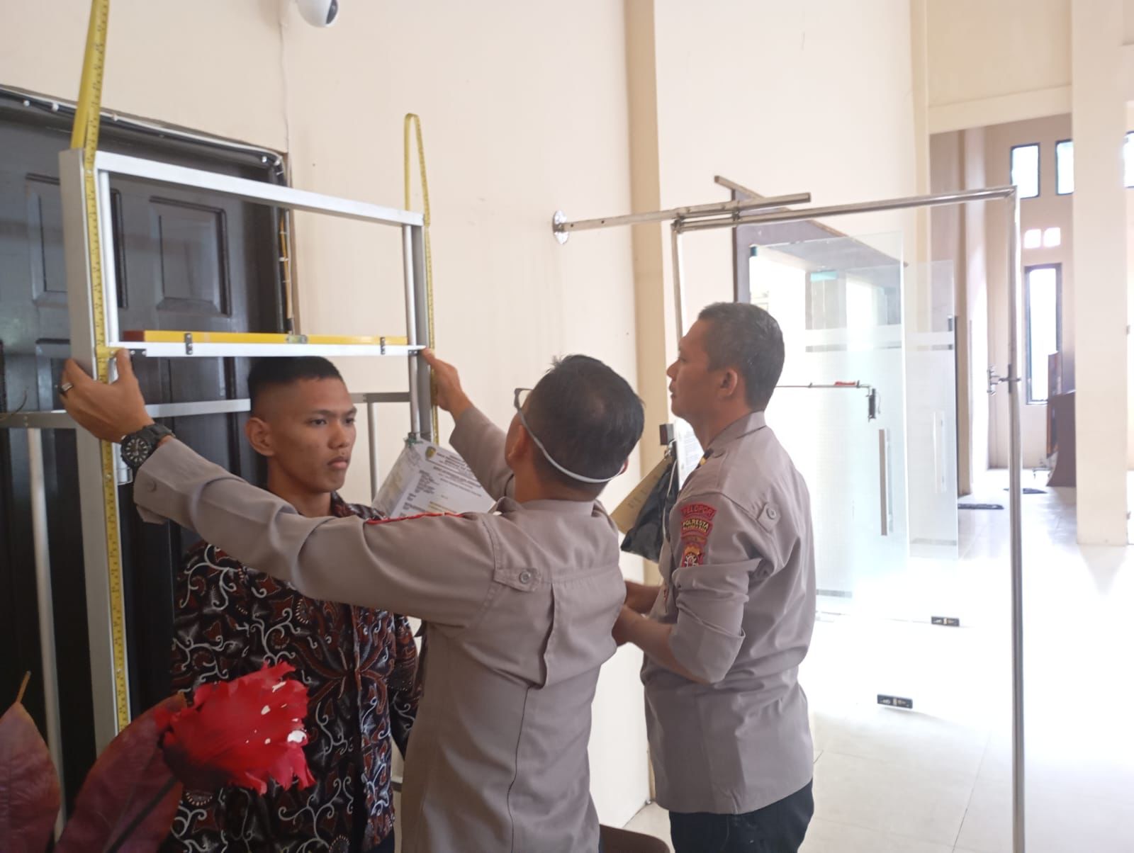 Kasidokkes Polresta Palangka Raya Pimpin Langsung Rikkes Pendaftaran Polri di Aula Yusuf Suganda