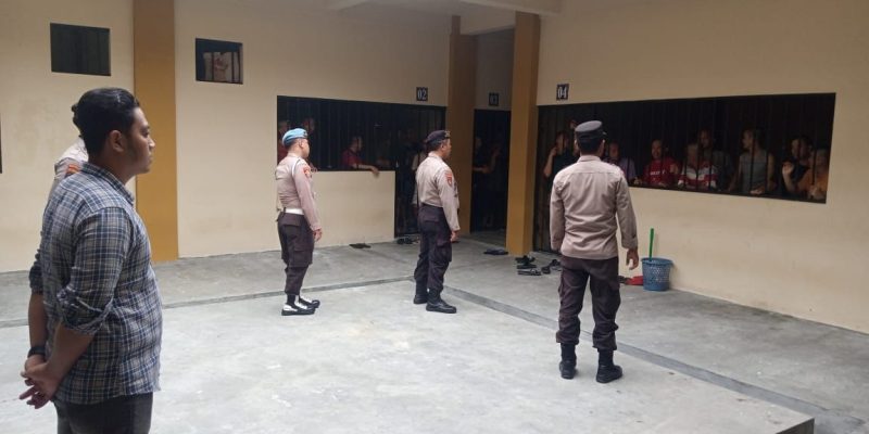 Sattahti Polresta Palangka Raya Dampingi Periksa Tahanan di Rutan Mapolresta