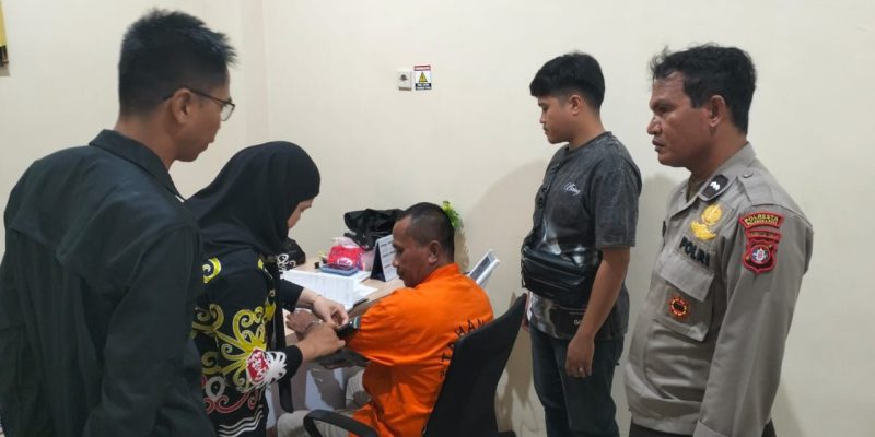 Sattahti Polresta Palangka Raya Kawal Tahanan Jalani Pemeriksaan Medis di RS Bhayangkara