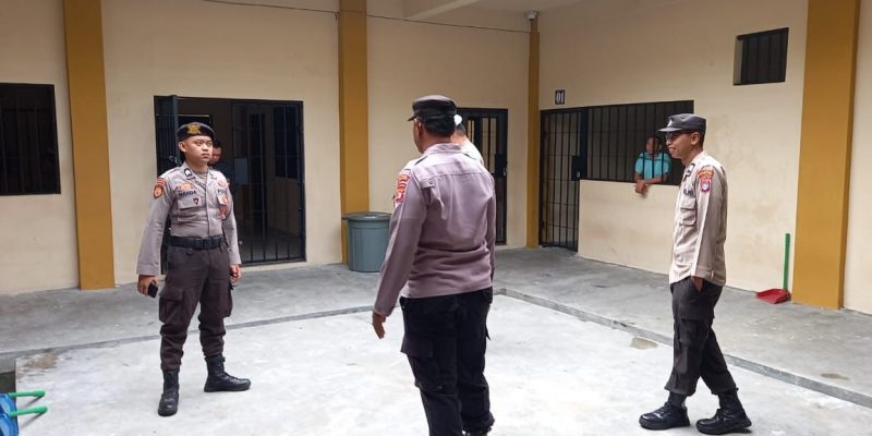 Personel Sattahti Polresta Palangka Raya Periksa Kondisi Tahanan