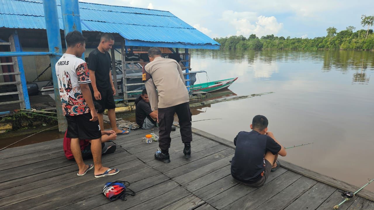 Polsek Bukit Batu Periksa lagi Debit Air di Dermaga Pangkalima Jaya