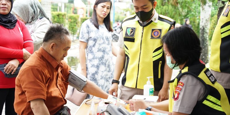 Minggu Terakhir CFD Sebelum Ramadan, Rumkit Bhayangkara Gelar Pemeriksaan Kesehatan Gratis Untuk Masyarakat