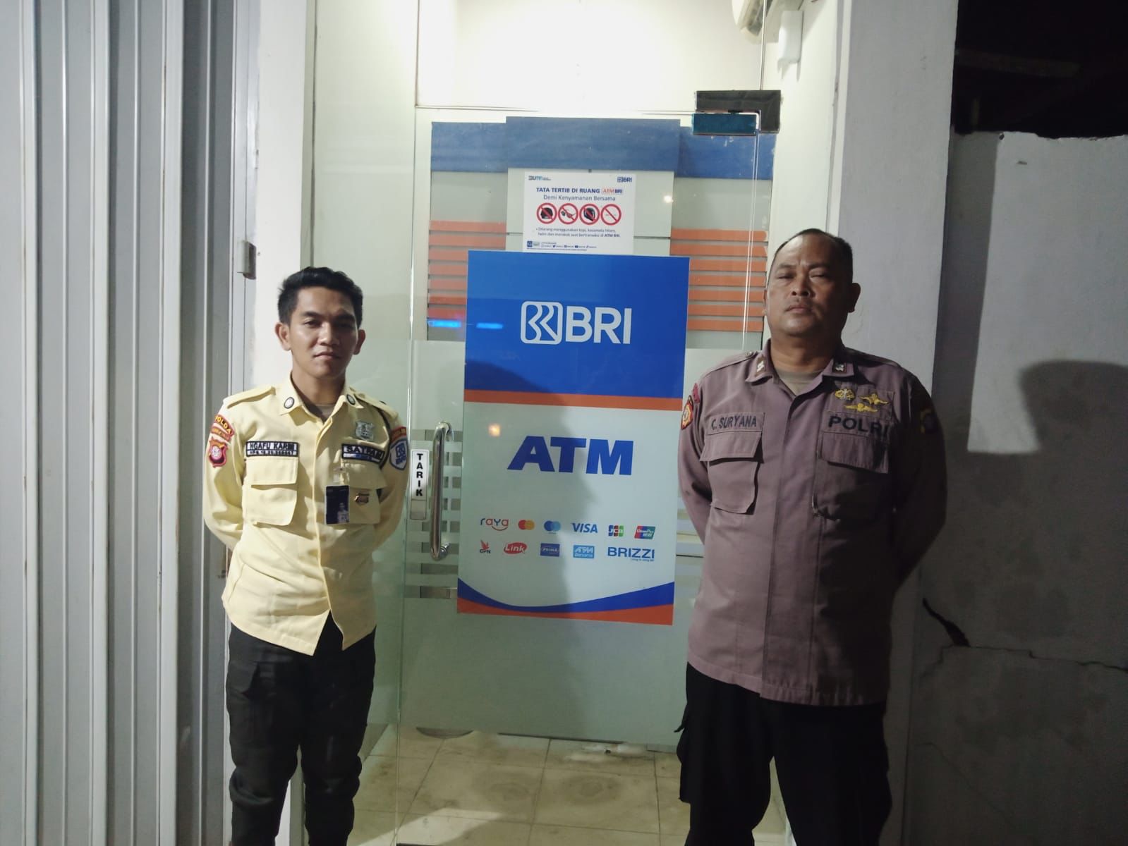 Jamin Kamtibmas Akhir Pekan, Polsek Sabangau Kunjungi Kantor BRI Kalampangan