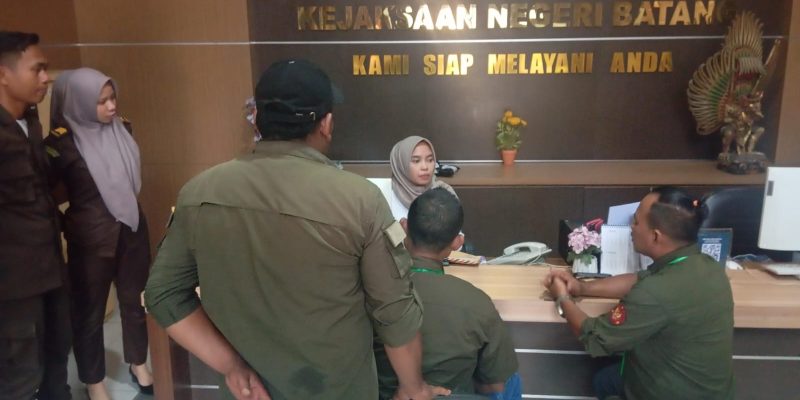 LSM Trinusa Laporkan Dugaan Korupsi Dana Banprov ke Kejari Batang