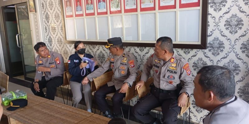 Di Ruang Lobi, Seksi Dokkes Polresta Palangka Raya Periksa Kesehatan