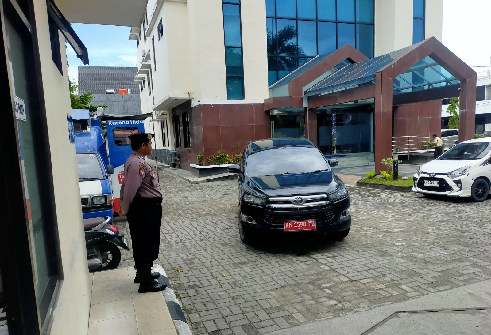 Satpamobvit Polresta Palangka Raya Perkuat Pengamanan di Area Perbankan