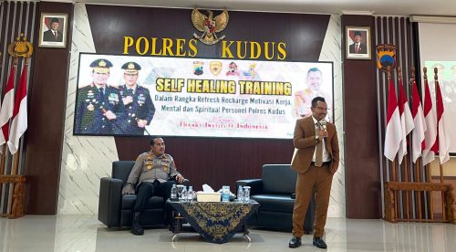 Polisi Dan Bhayangkari Polres Kudus Dilatih Self healing, Agar Kuat Tekanan