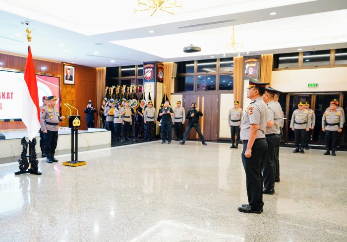 Kapolri Pimpin Kenaikan Pangkat 22 Pati Polri