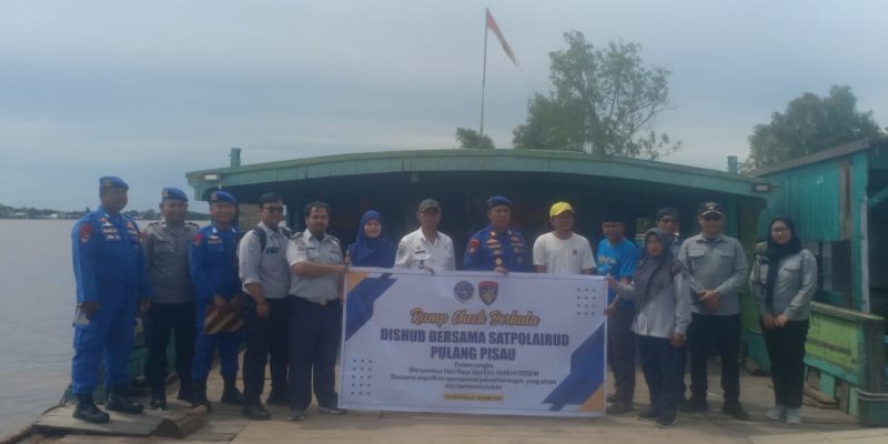 H-4 Lebaran Idul Fitri 1446 H, Satpolair Polres Pulang Pisau dan Dishub Periksa Kelaikan dan Alat Keselamatan Kapal Feri Penyebrangan