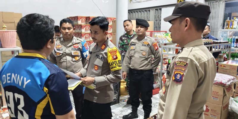 Polsek Kapuas Tengah Bersama Koramil 1011-10/KLK/KPS-TGH Laksanakan Giat Razia Pekat