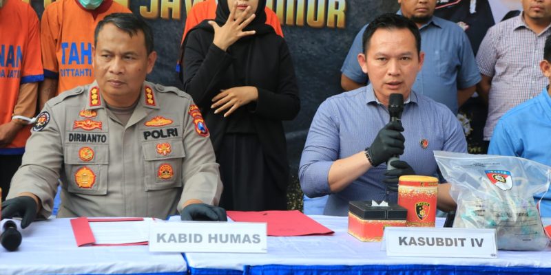 Polda Jatim Berhasil Ungkap Kasus Oplos LPG di Jombang Empat Tersangka Diamankan