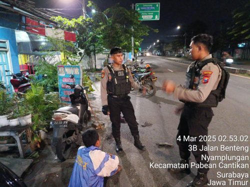 Patroli Perintis Presisi Polres Tanjung Perak Amankan Empat Pemuda Hendak Perang Sarung