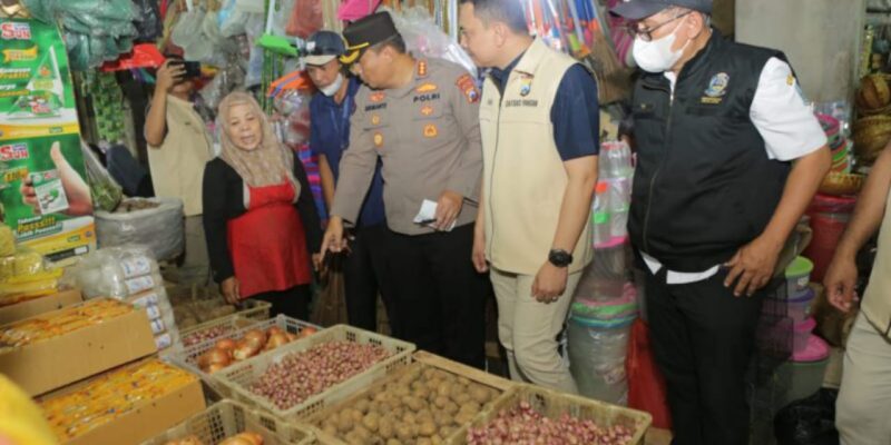 Tim Satgas Pangan Polda Jatim Sidak Pasar Wonokromo, Masalah Minyak Goreng