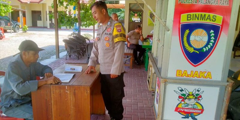 Berbagi di Bulan Ramadhan, Polsek Bukit Batu Sediakan Perpustakaan Keliling bagi Masyarakat