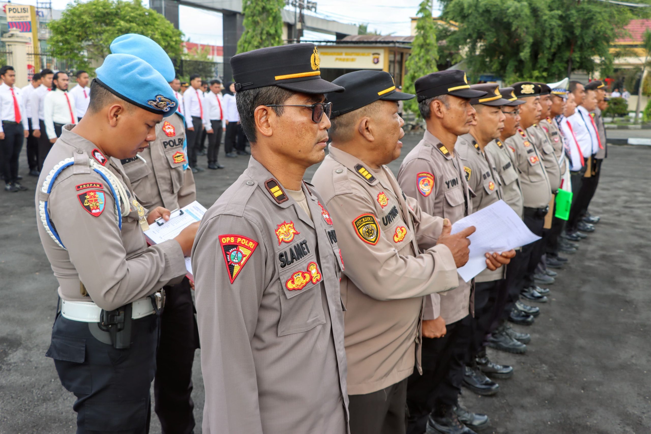 Antisipasi Pelanggaran, Wakapolresta Polresta Palangka Raya Cek Kehadiran Personel saat Apel Pagi