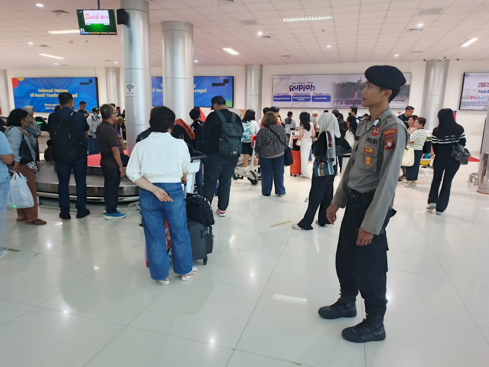Jelang Mudik Lebaran, Satpamobvit Polresta Palangka Raya Perketat Pengamanan di Bandara Tjilik Riwut