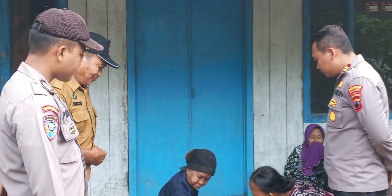 Respons Cepat Polisi Batang Selamatkan Lansia Tersesat
