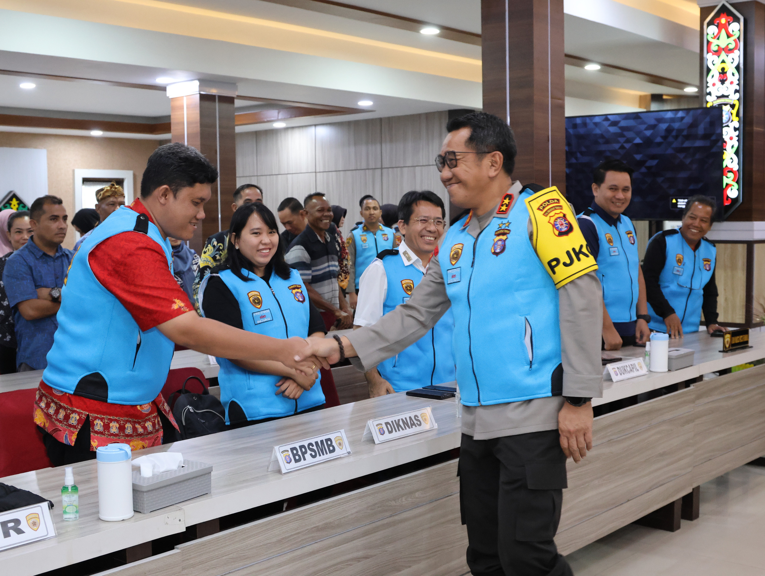 Kapolda Kalteng Pimpin Pengambilan Sumpah dan Penandatanganan Pakta Integritas Seleksi Anggota Polri TA 2025