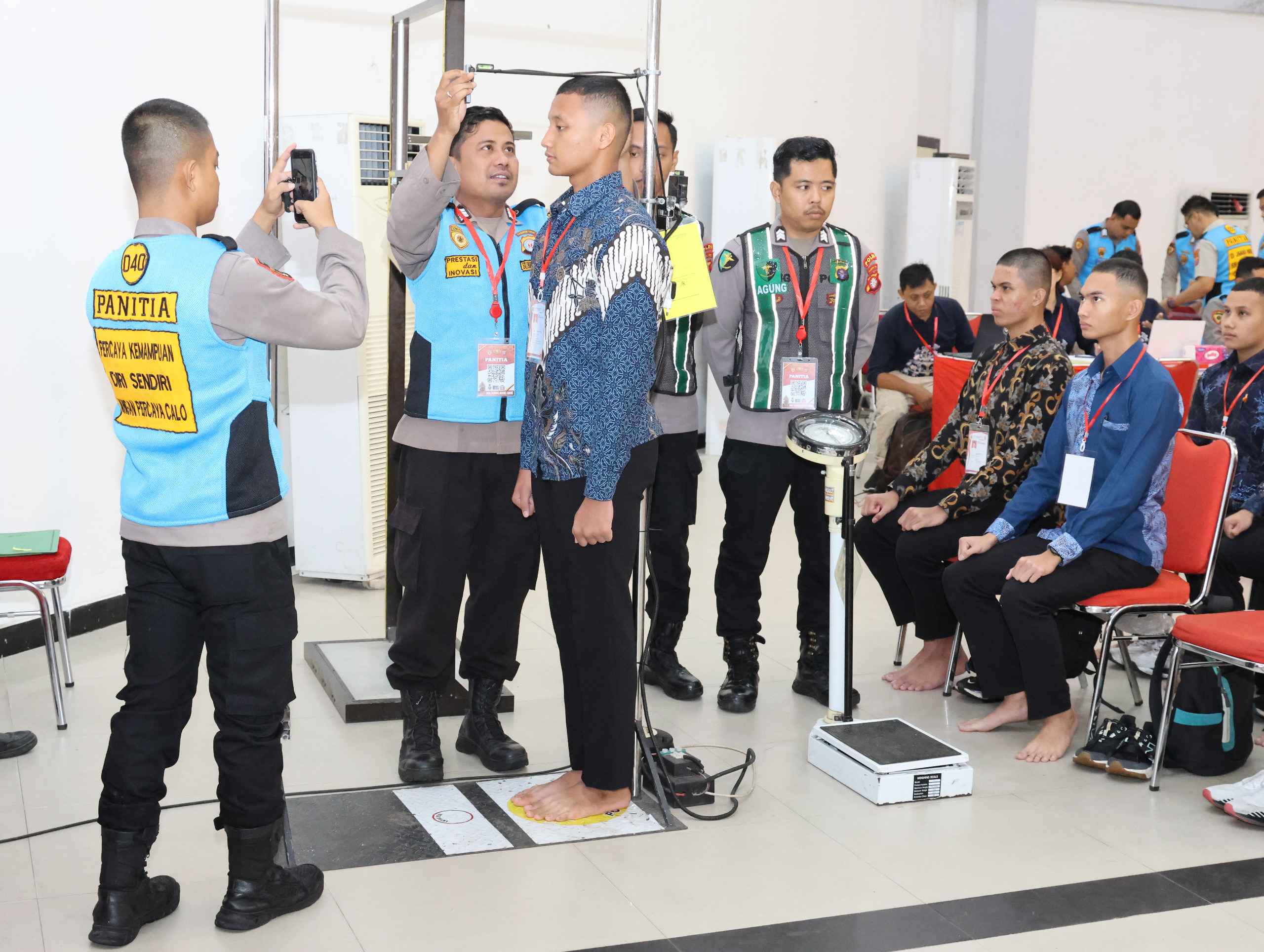 Wakapolda Kalteng Tinjau Seleksi Administrasi Awal Penerimaan Polri TA 2025
