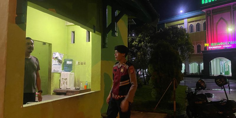 Ke Pos Jaga UMP, Personel Satsamapta Polresta Palangka Raya Berpatroli Dialogis