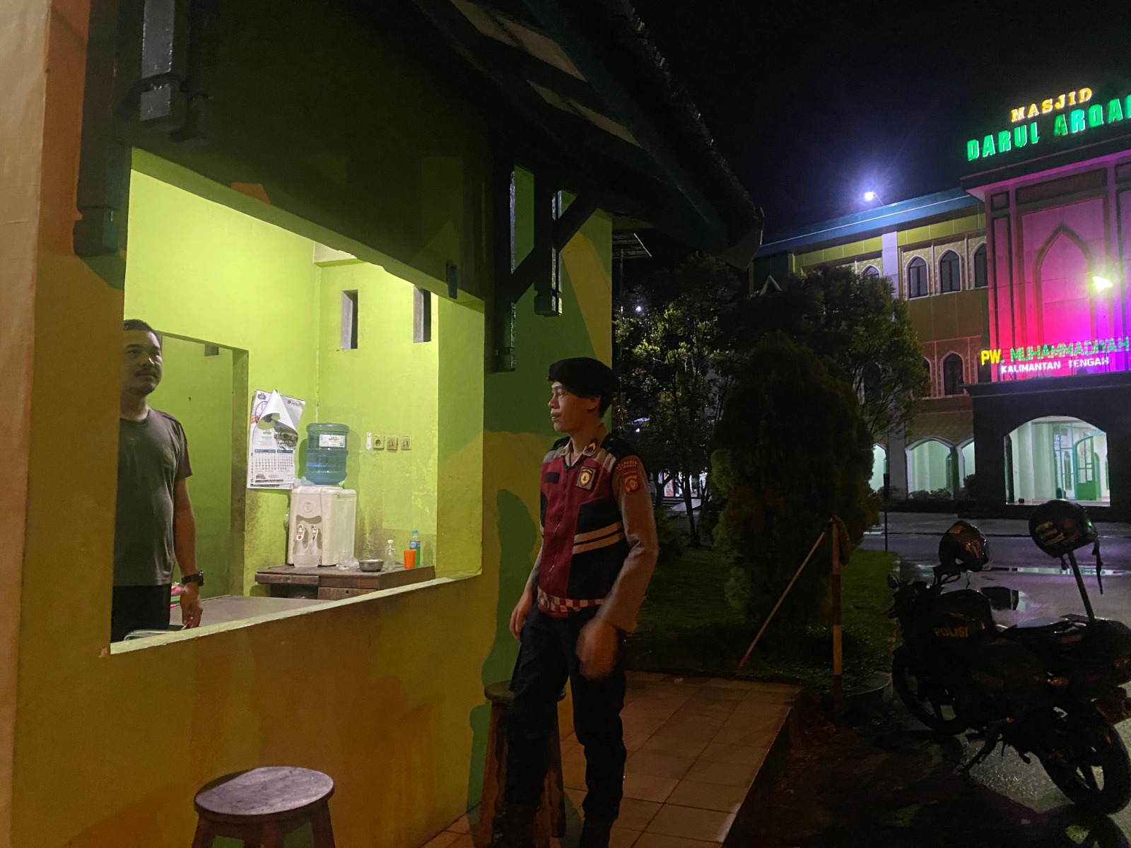 Ke Pos Jaga UMP, Personel Satsamapta Polresta Palangka Raya Berpatroli Dialogis