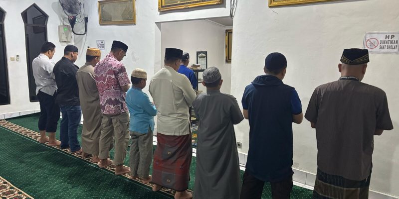 Polresta Palangka Raya Tingkatkan Ketakwaan dengan Salat Isya dan Tarawih di Musala Al-Ihsan