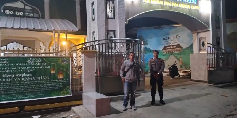 Di Masjid Al-Furqon, Polresta Palangka Raya Amankan Ibadah Sholat Isya dan Tarawih