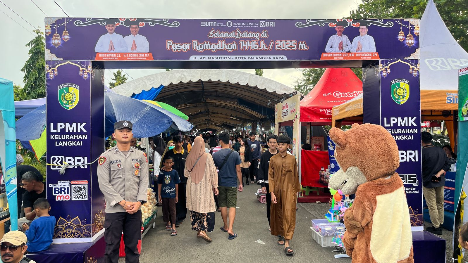 Pam Pasar Wadai, Polresta Palangka Raya Jaga Situasi dan Sampaikan Imbauan Kamtibmas