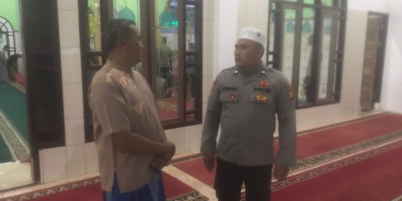 Polsek Bukit Batu Pastikan Keamanan Salat Tarawih di Masjid Al-Amin