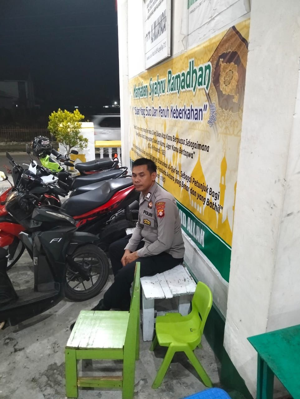 Polresta Palangka Raya Amankan Jalannya Sholat Isya dan Tarawih pada Masjid Nurul Iman