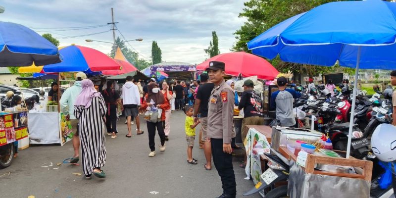 Polresta Palangka Raya Pelihara Rasa Aman di Pasar Wadai Ramadan AIS Nasution