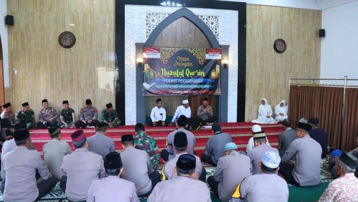 Peringati Nuzulul Quran, Polres Pekalongan Gelar Santunan Kepada Kaum Dhuafa