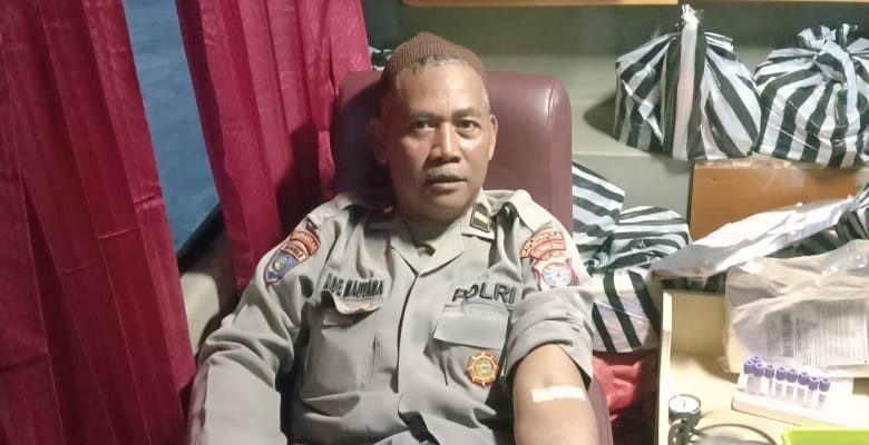 Polsek Sabangau Dukung Pelaksanaan Kegiatan Donor Darah Goes to Mosque 2025