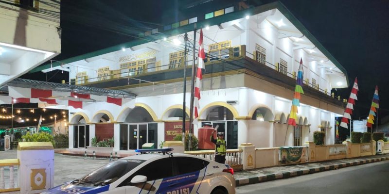 Saat Patroli Subuh, Personel Satlantas Polresta Sambangi Masjid di Kota Palangka Raya