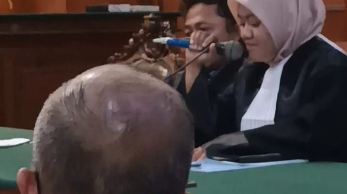 Sidang Dugaan Pemalsuan Akta Otentik Tuntutan JPU Dipertanyakan Terdakwa R. Dadang KW