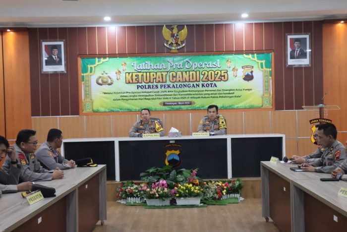 Jelang Mudik Lebaran Tahun 2025, Polres Pekalongan Kota Gelar Latpraops Ketupat Candi 2025