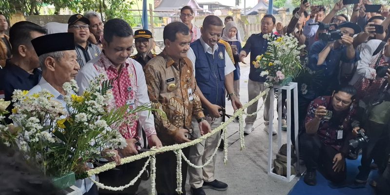 Gubernur Ahmad Luthfi Resmikan Unit Desalinasi Air di Rusunawa Slamaran