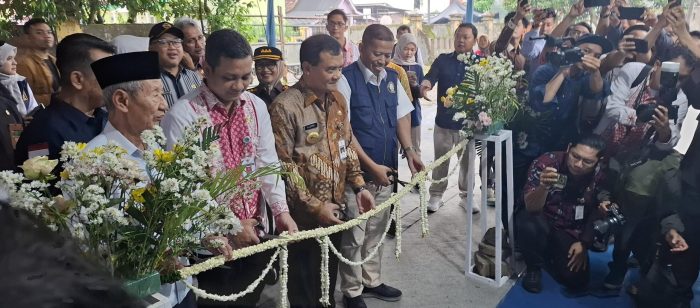 Gubernur Ahmad Luthfi Resmikan Unit Desalinasi Air di Rusunawa Slamaran