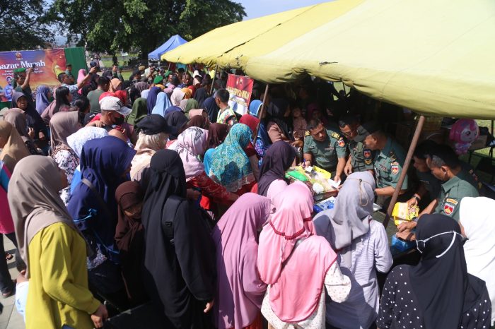 Peduli Kebutuhan Pokok Masyarakat, Korem 071/Wijayakusuma Gelar Bazar Ramadhan