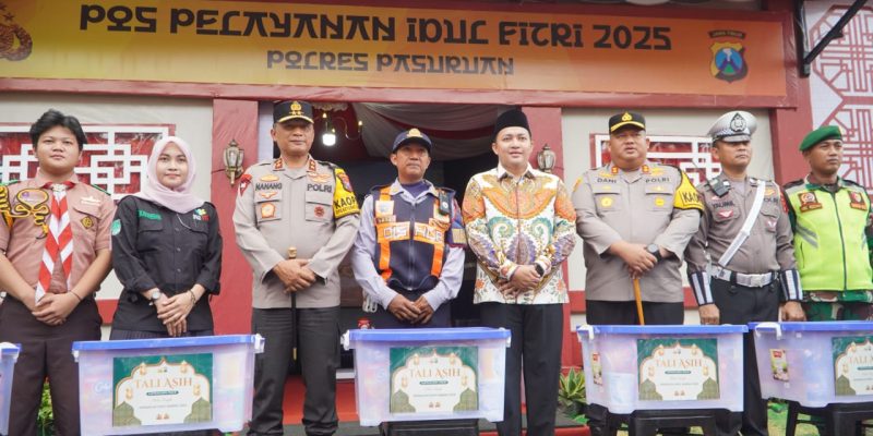 Cek Kesiapan Kapolda Jatim Tinjau Pos Pelayanan Ops Ketupat Semeru 2025 di Pandaan